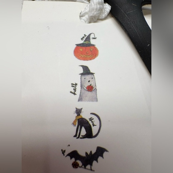 Rae Dunn Black and White Bat Design Measuring Cups - Picture 3 of 3